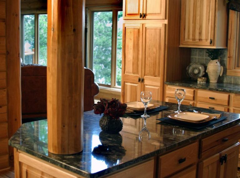 Mix and Match Your Counters: A Guide to Two-Toned Countertops