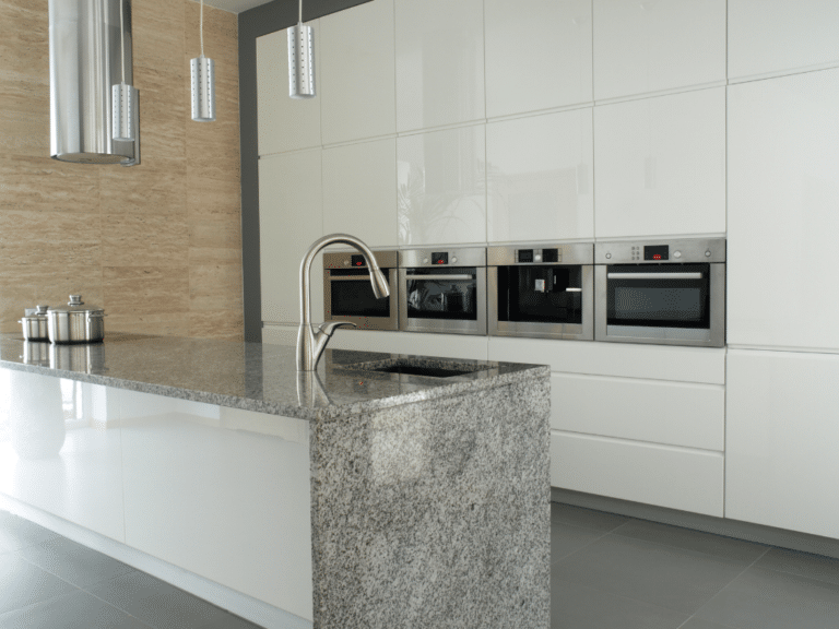 Granite vs. Quartz: Pros and Cons
